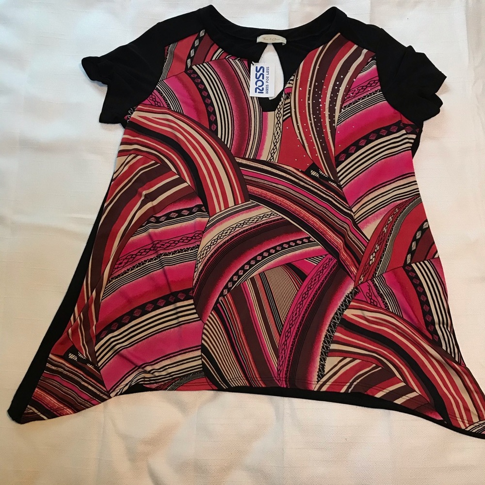 Front of Closet Womens Top Size 1X NWT